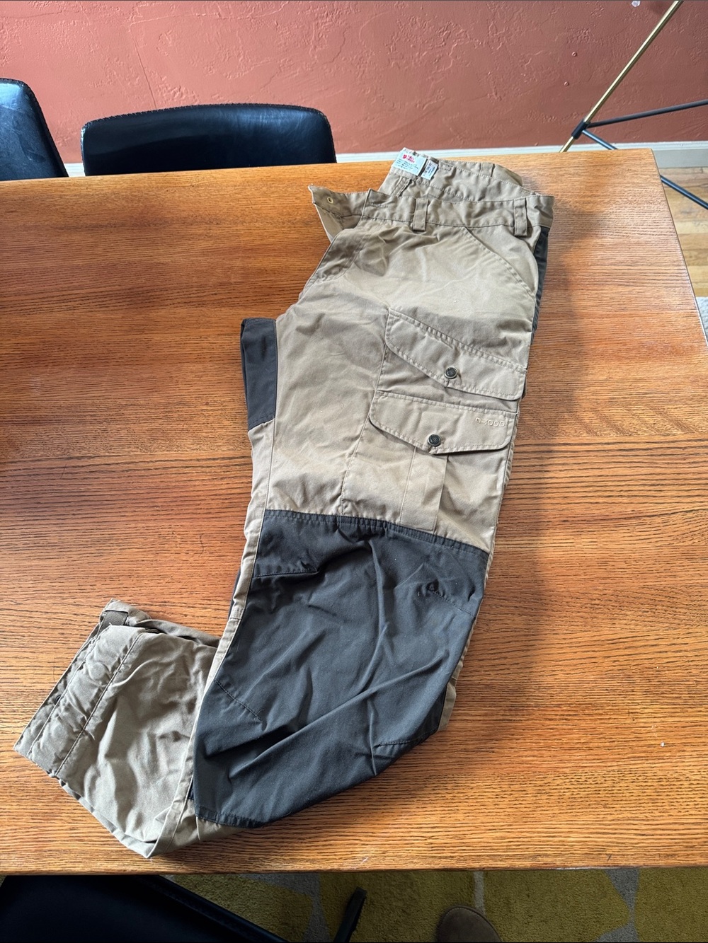 Men's Two-Tone Utility Cargo Pants - Khaki/chocolate brown